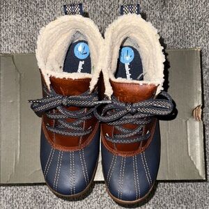 Timberland Women’s Mt Hayes Waterproof Chukka Boots 7.5
